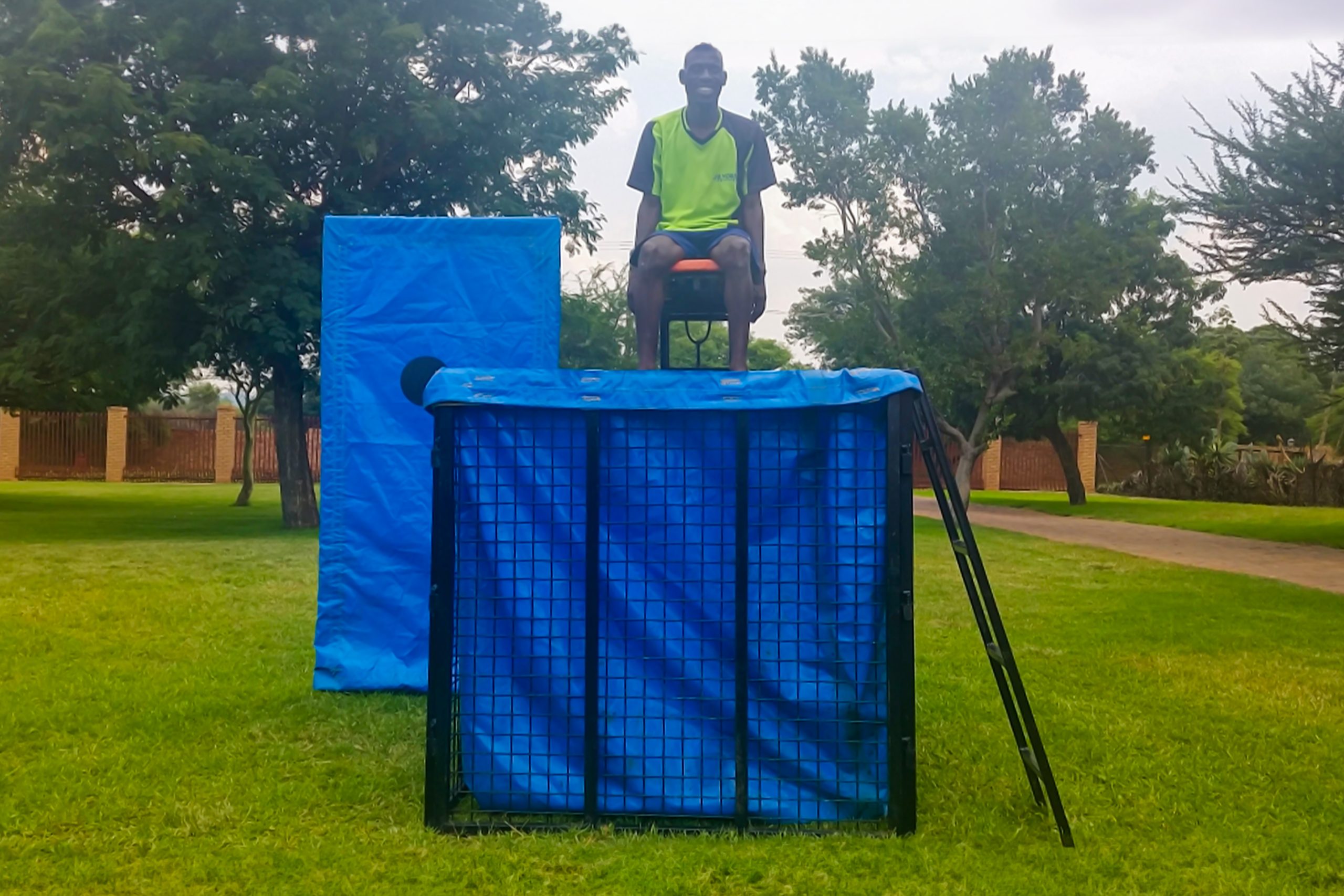 DUNK TANK